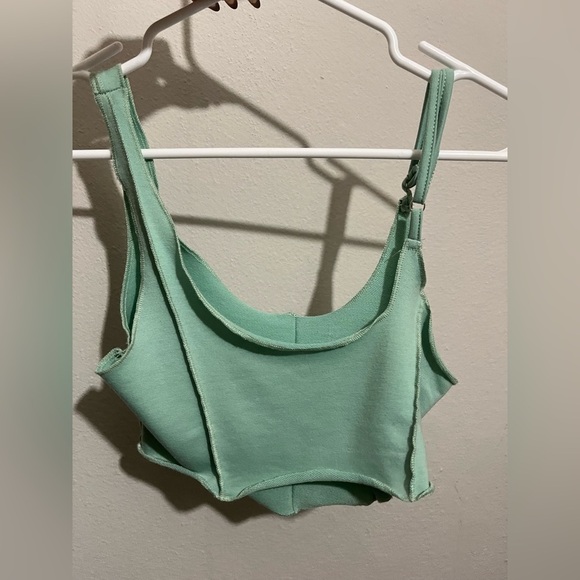 Sale!!! Crop top - Picture 1 of 3